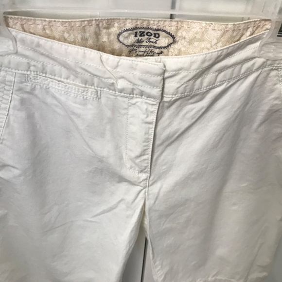 Izod Women’s White Bermuda Shorts 98% Cotton Size 6 - Picture 3 of 6